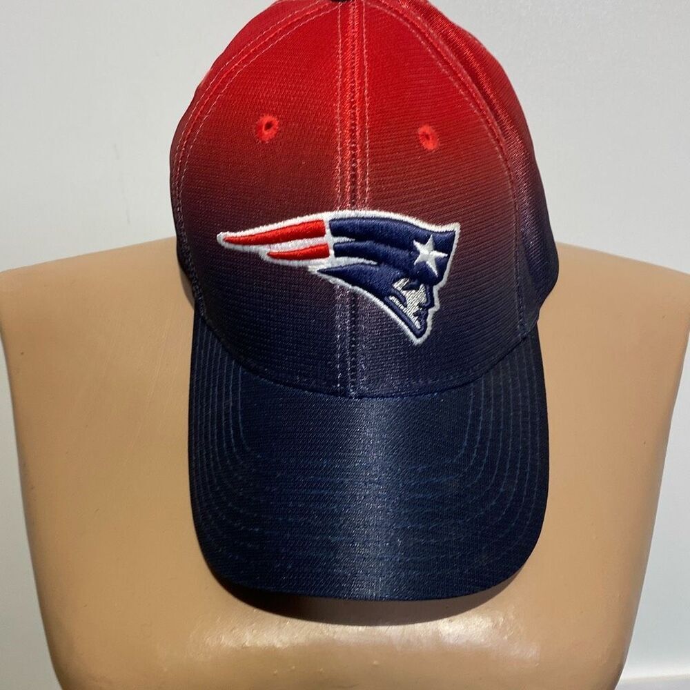 NFL Team Apparel New England Patriots Ombre Fade‎ Adjustable Baseball Hat